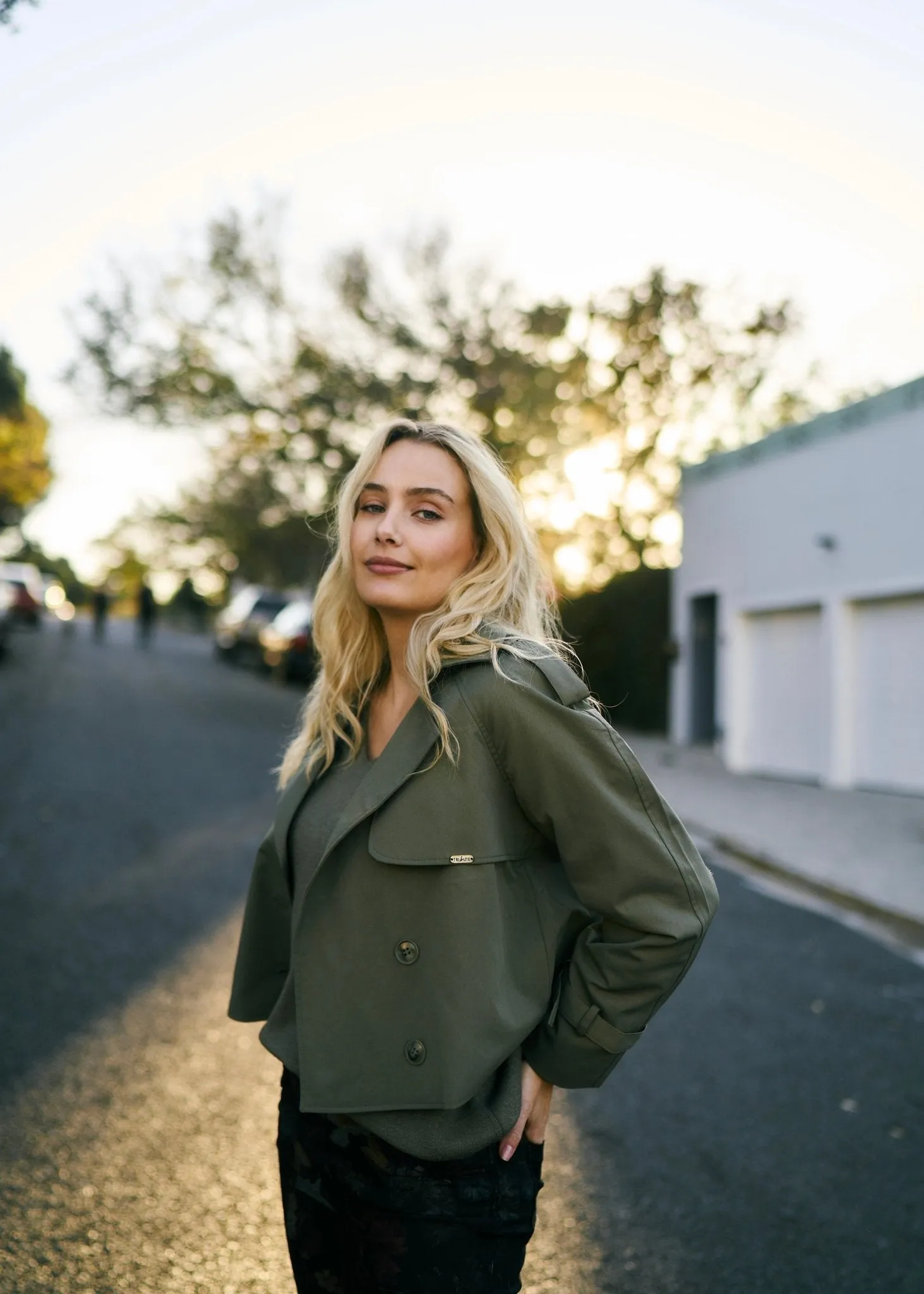 Cropped Trench Coat in Khaki