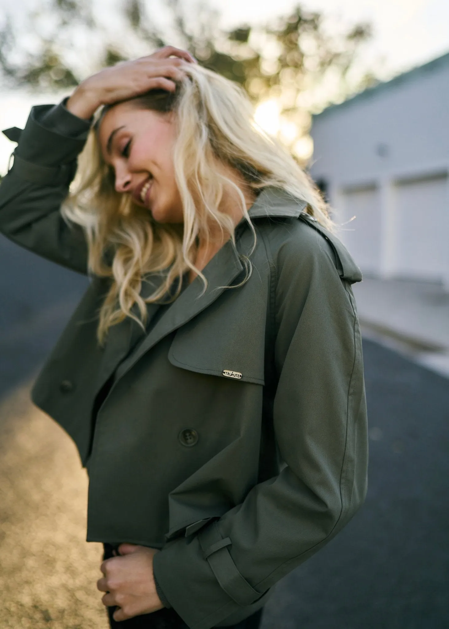 Cropped Trench Coat in Khaki