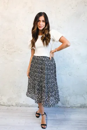 Pleated Skirt in Grapevine